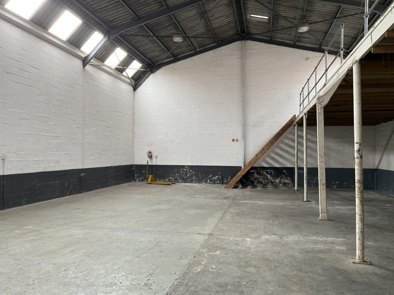 To Let commercial Property for Rent in Killarney Gardens Western Cape